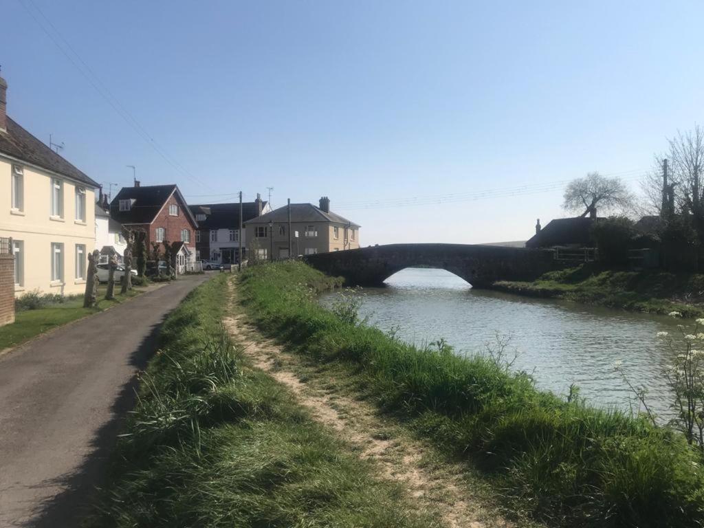 Upper Beeding Delightful Cottage On The River Adur Close To Brighton & The Downs No Dogs Sorry מראה חיצוני תמונה