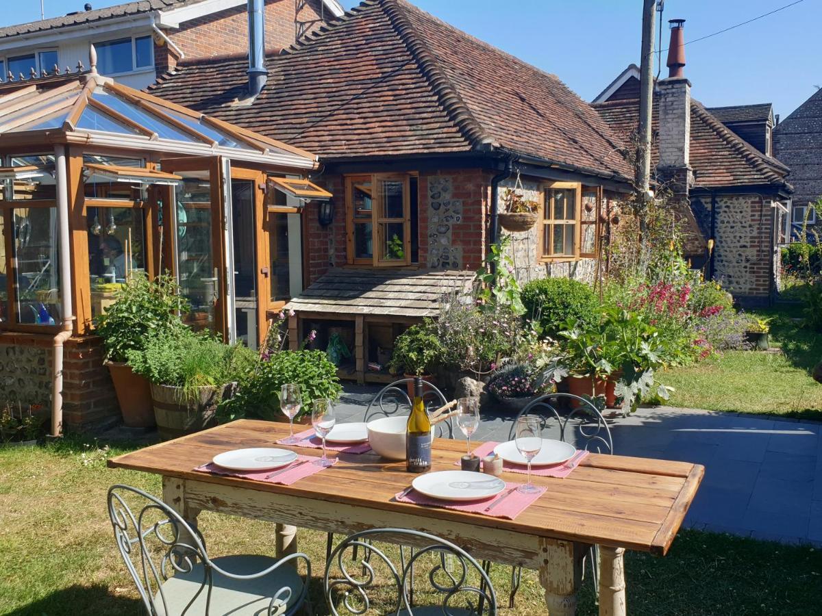 Upper Beeding Delightful Cottage On The River Adur Close To Brighton & The Downs No Dogs Sorry מראה חיצוני תמונה